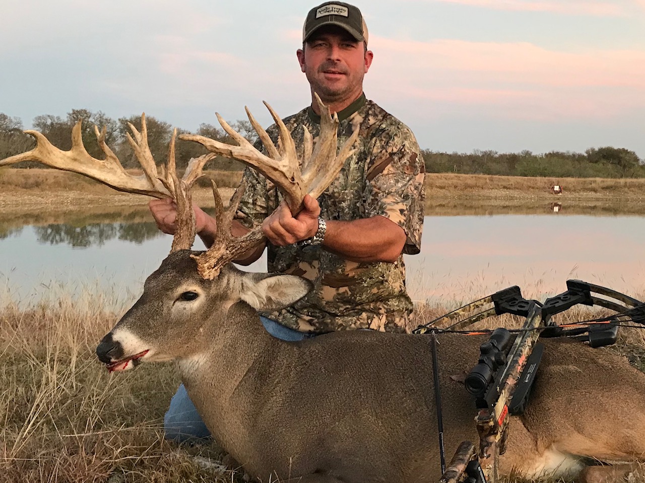 A hunter, Leo, nicknamed this buck, "the saw buck", shot with a crossbow at 32 yards - scored 253" on the ranch in Austin, Texas.