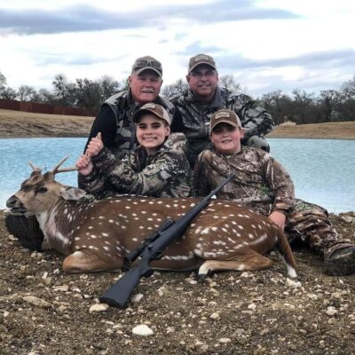 Jordyn and Jayden Oakes December Hunting Trip - 2020 Axis Hunt